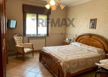 Camera / camera da letto - Apartment VIA CILENTO
 
13, Monterotondo - photo 26