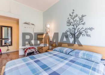 Camera / camera da letto - Three-room apartment Via Nomentana
875, Roma - photo 9