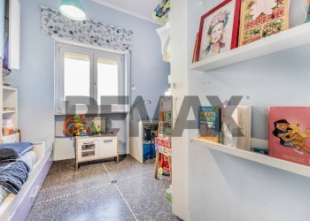 Camera / camera da letto - Three-room apartment Via Nomentana
875, Roma - photo 11