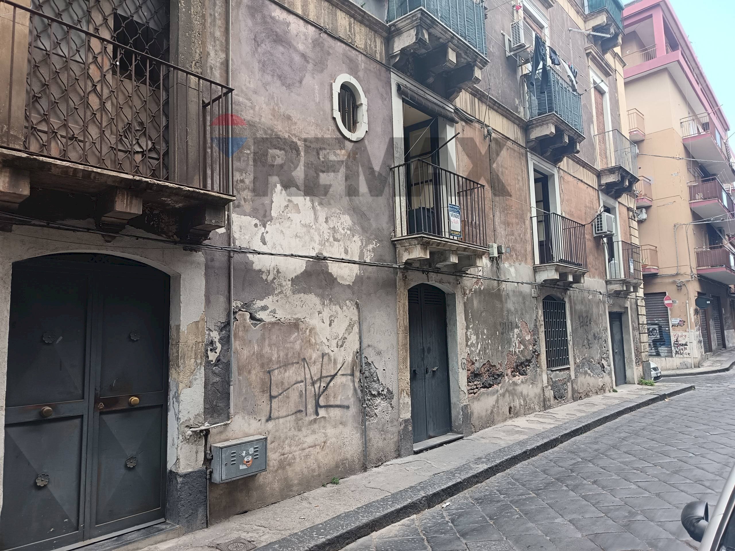 Edificio all\'aperto - Bilocale Via Fornai
21, Catania - foto 2