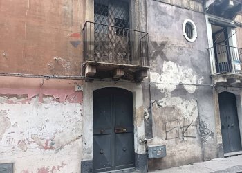 Edificio all\'aperto - Bilocale Via Fornai
 
21, Catania - foto 1