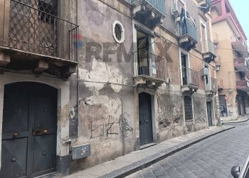 Edificio all\'aperto - Bilocale Via Fornai
 
21, Catania - foto 2