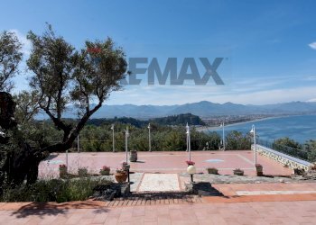 Vista delle montagne - Villa via manica
 
66, Milazzo - photo 12