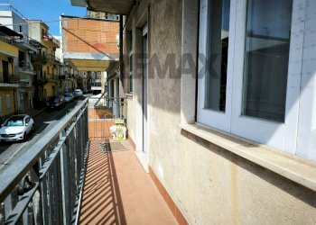 Balcone - Quadrilocale Via Vittorio Emanule
119, Giardini-Naxos - foto 4