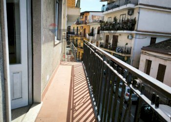 Balcone - Quadrilocale Via Vittorio Emanule
119, Giardini-Naxos - foto 5