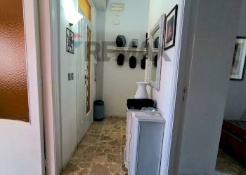 Hall / corridoio - Quadrilocale Via Vittorio Emanule
119, Giardini-Naxos - foto 6