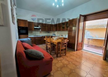 Sala da pranzo - Quadrilocale Via Vittorio Emanule
119, Giardini-Naxos - foto 16