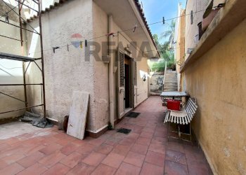 Terrazza - Quadrilocale Via Vittorio Emanule
119, Giardini-Naxos - foto 21
