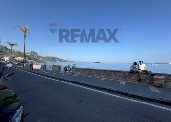 Vista dell\'acqua - Cafeteria - Cold Bar Via Tysandros
106, Giardini-Naxos - photo 16