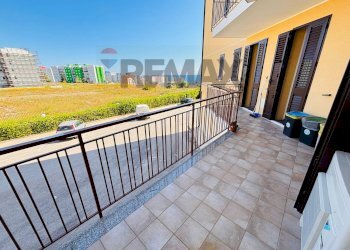 Balcone - Quadrilocale Via Giuseppe Maria Danieli
 
6, Siracusa - foto 8