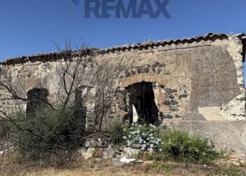 Vista delle montagne - Terreno edificabile Via Nino Martoglio
 
snc, Motta Sant'Anastasia - foto 7