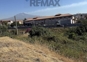 Vista delle montagne - Terreno edificabile Via Nino Martoglio
 
snc, Motta Sant'Anastasia - foto 16