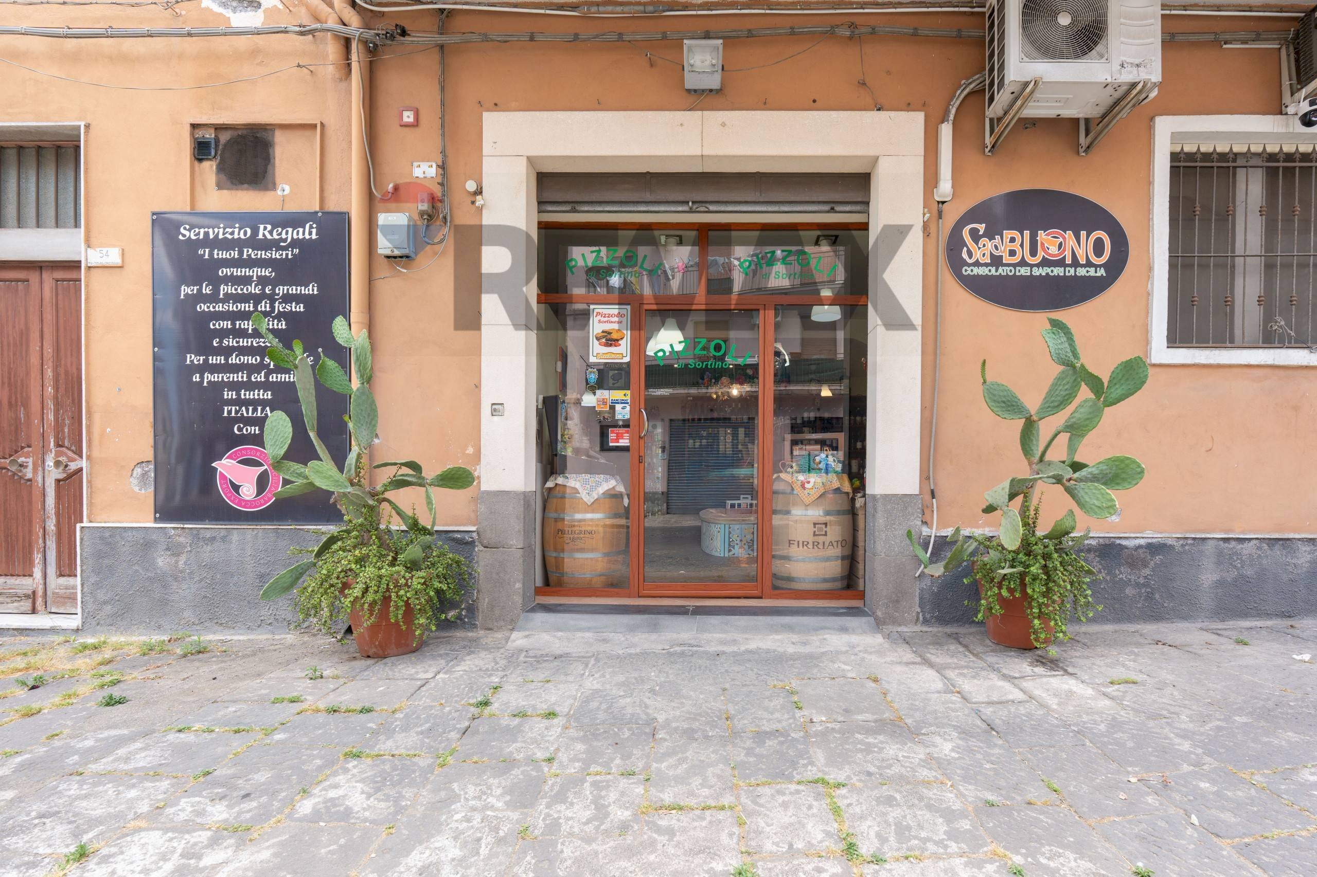Edificio all\'aperto - Commercial Premises via tenente de cristofaro
 
56, Scordia - photo 1