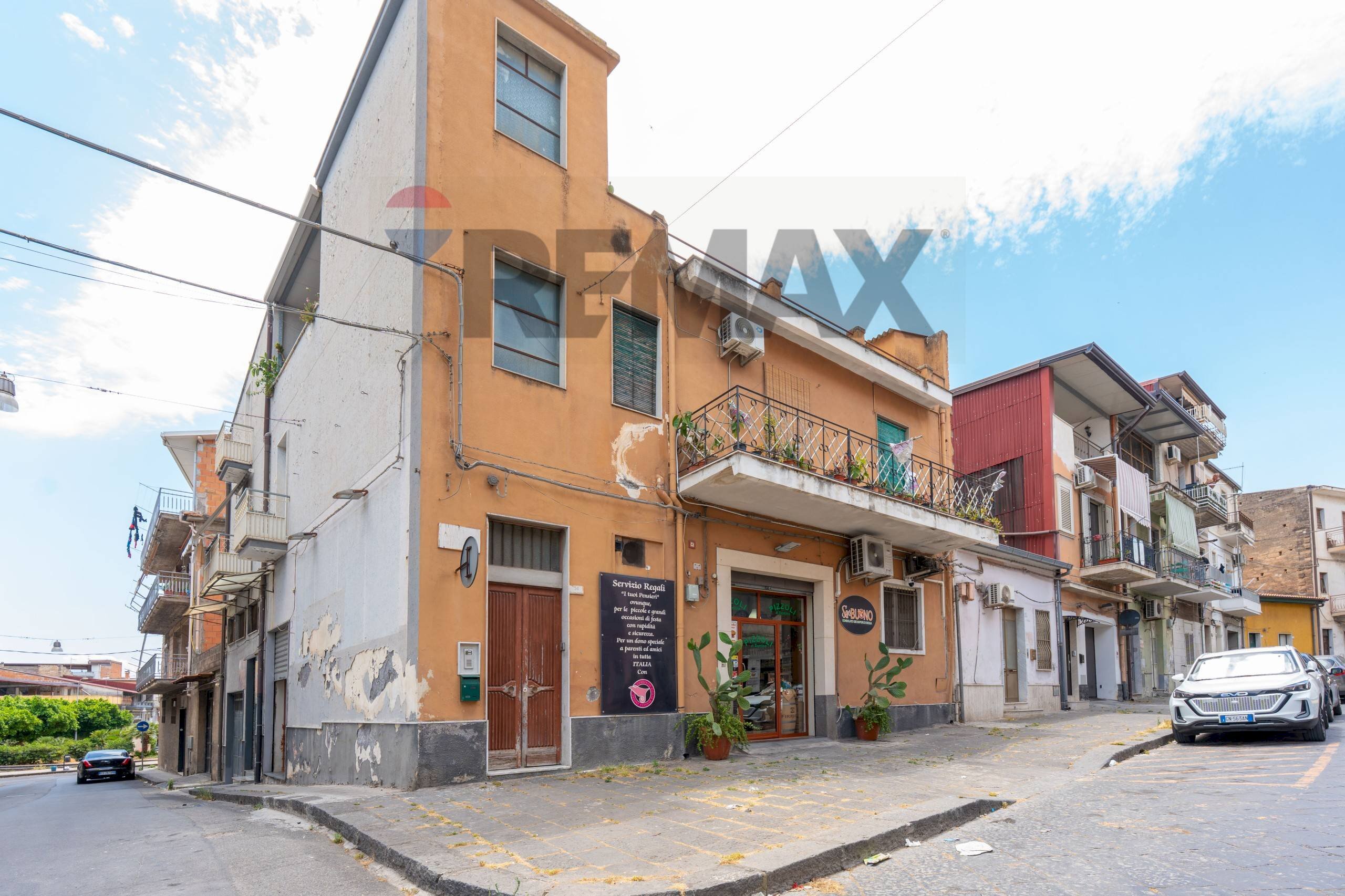 Edificio all\'aperto - Commercial Premises via tenente de cristofaro
56, Scordia - photo 2