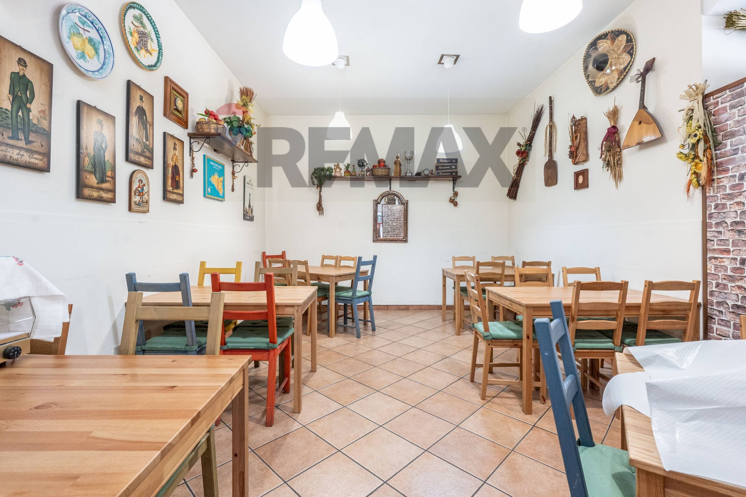 Sala da pranzo - Commercial Premises via tenente de cristofaro
56, Scordia - photo 3