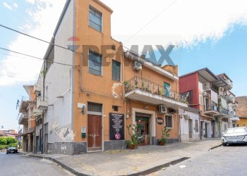 Edificio all\'aperto - Commercial Premises via tenente de cristofaro
56, Scordia - photo 2
