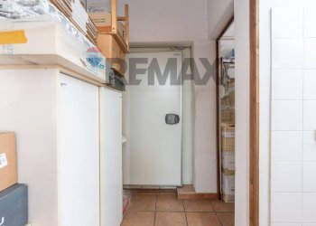 Hall / corridoio - Commercial Premises via tenente de cristofaro
56, Scordia - photo 26