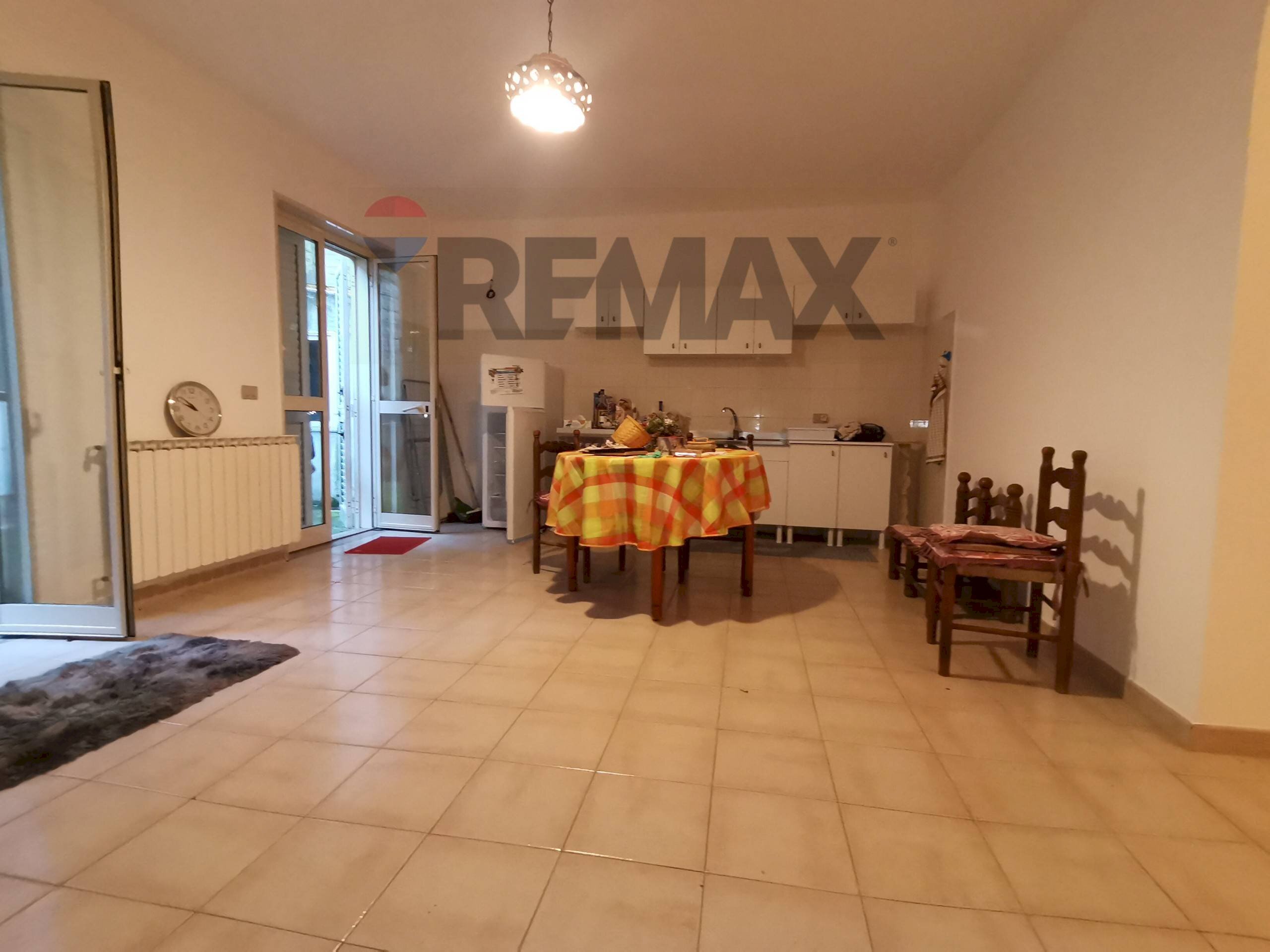 Sala da pranzo - Quadrilocale via facciata
70, Santa Lucia del Mela - foto 2