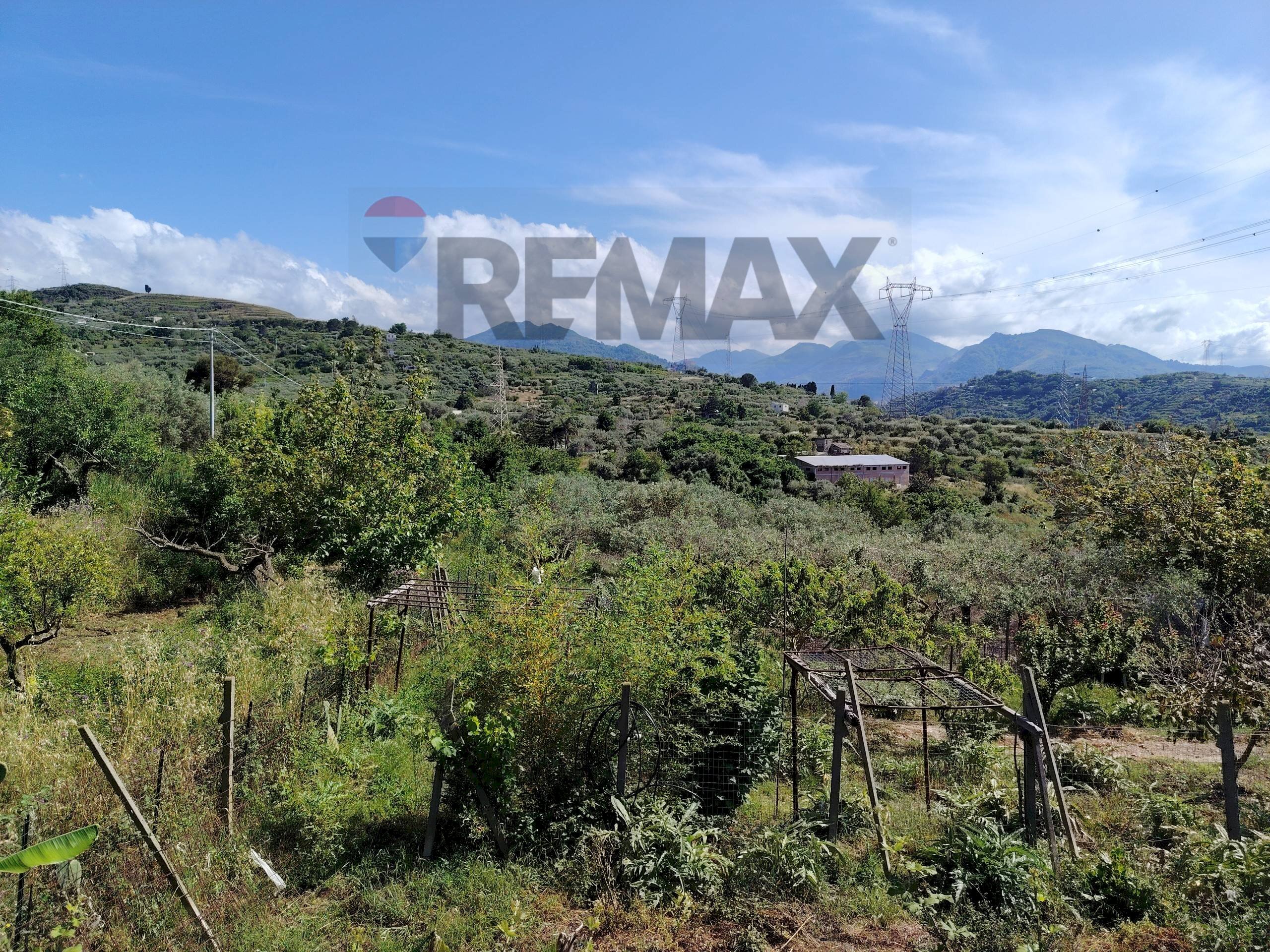 Vista delle montagne - Building land contra gesita
 
24, Pace del Mela - photo 1