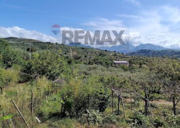 Vista delle montagne - Building land contra gesita
24, Pace del Mela - photo 1