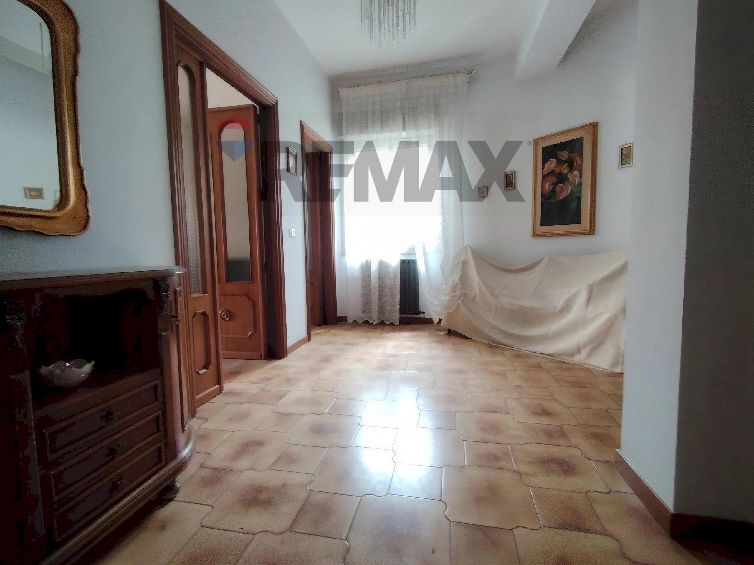 Hall / corridoio - Appartamento corso garibaldi
 
471, San Filippo del Mela - foto 1