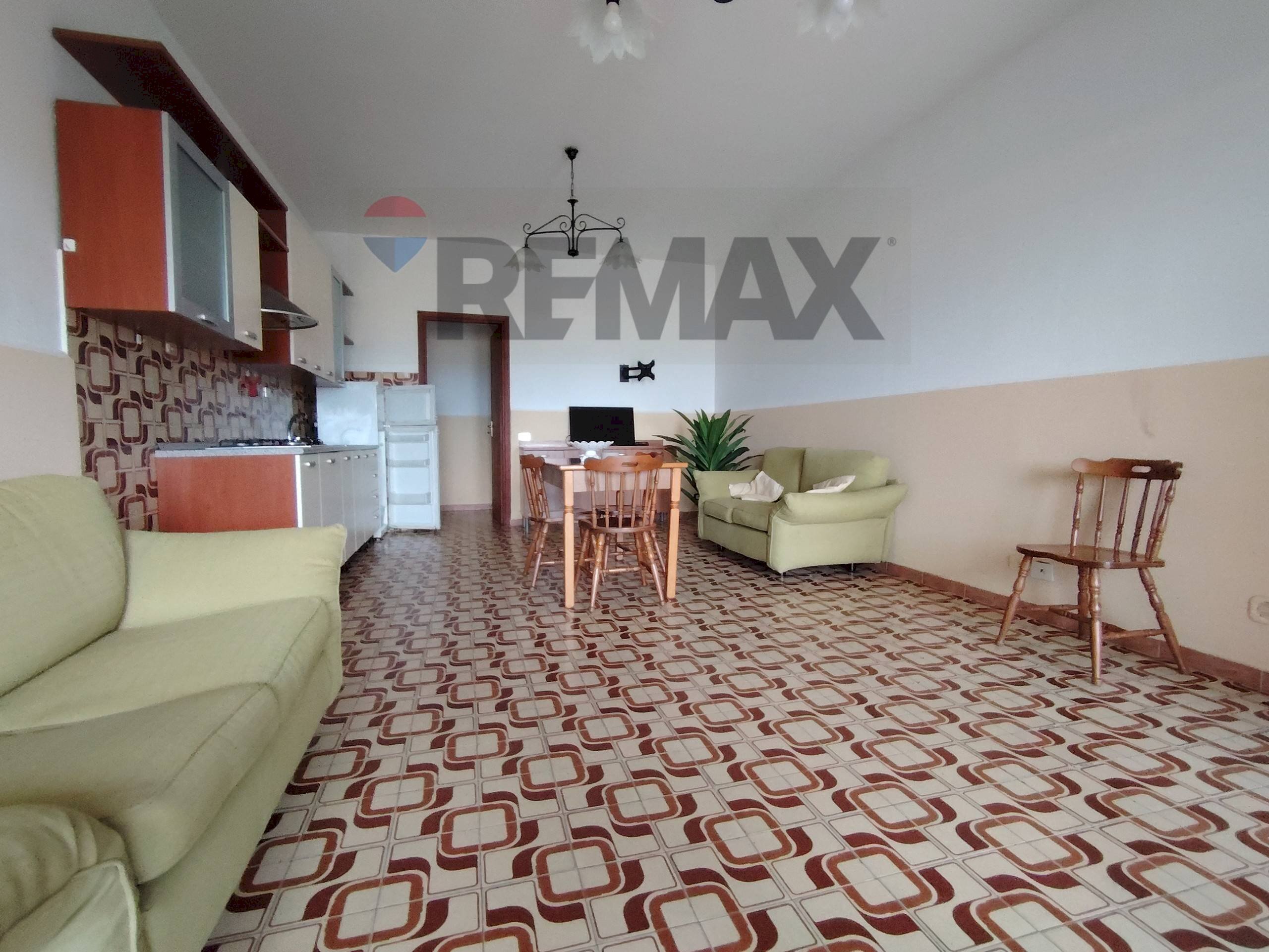Sala da pranzo - Two-room apartment via marinaio d'italia
 
116, Milazzo - photo 2
