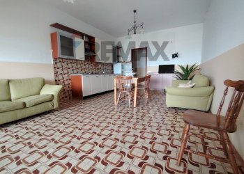 Sala da pranzo - Two-room apartment via marinaio d'italia
 
116, Milazzo - photo 1
