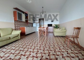 Sala da pranzo - Two-room apartment via marinaio d'italia
 
116, Milazzo - photo 3