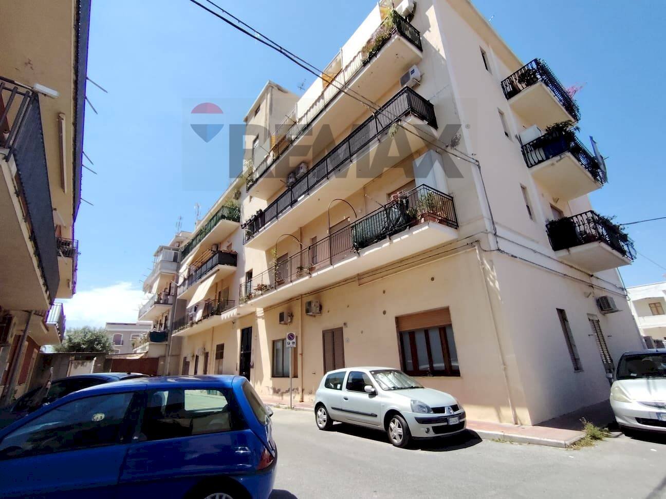 Edificio all\'aperto - Trilocale Via Tenente Giacomo Picciolo
 
21, Milazzo - foto 3