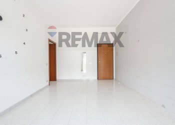 Stanza vuota - Bilocale VIA ORAZIO CONDORELLI
 
6, Motta Sant'Anastasia - foto 3
