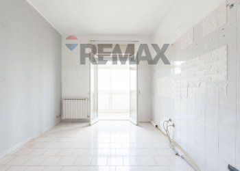 Stanza vuota - Bilocale VIA ORAZIO CONDORELLI
 
6, Motta Sant'Anastasia - foto 6