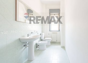 Bagno - Bilocale VIA ORAZIO CONDORELLI
 
6, Motta Sant'Anastasia - foto 9