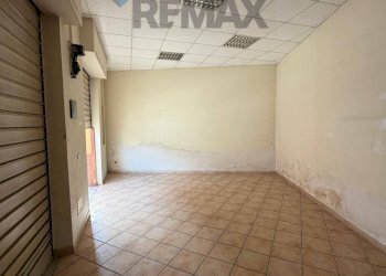 Stanza vuota - Commercial Premises VIALE DELLA REGIONE
229, San Giovanni la Punta - photo 3