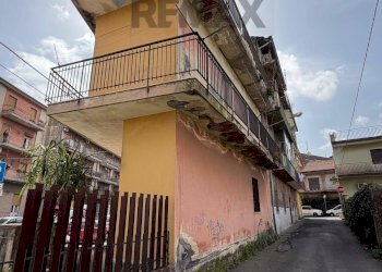 Edificio all\'aperto - Commercial Premises VIALE DELLA REGIONE
229, San Giovanni la Punta - photo 33