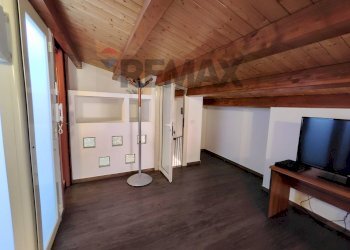 Stanza vuota - Attic Via Nazionale
 
431, Pace del Mela - photo 10