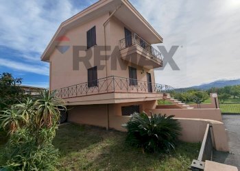 Casa all\'aperto - Villa via brodolini
 
185, San Filippo del Mela - foto 1