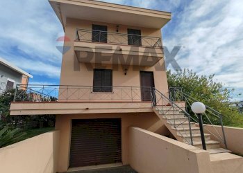 Casa all\'aperto - Villa via brodolini
 
185, San Filippo del Mela - foto 2