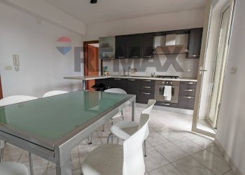 Sala da pranzo - Villa via brodolini
 
185, San Filippo del Mela - foto 7