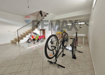 Palestra - Villa via brodolini
 
185, San Filippo del Mela - foto 19