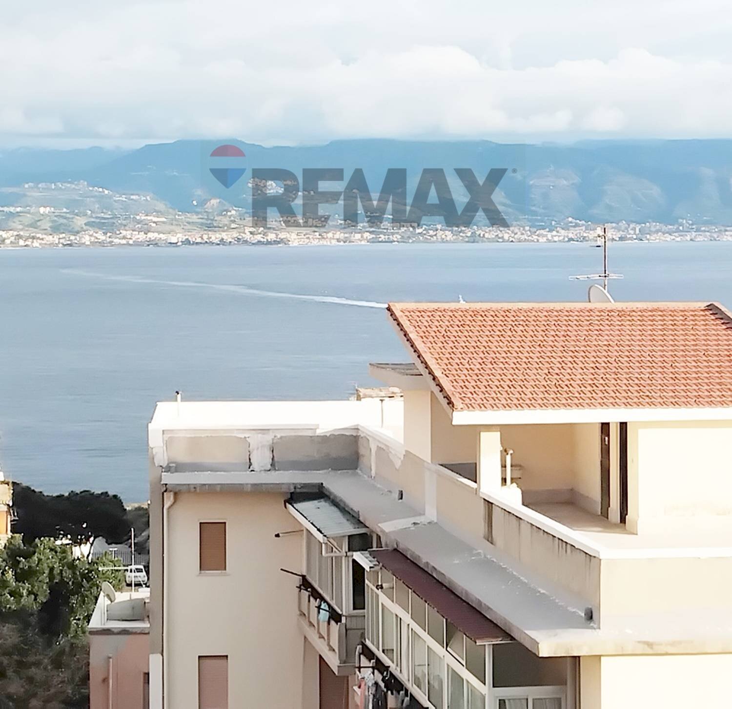 Edificio all\'aperto - Attico via grattugeri
71, Messina - foto 2