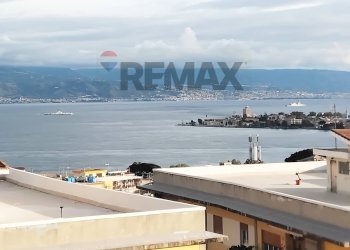 Vista dell\'acqua - Attico via grattugeri
71, Messina - foto 1