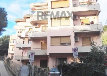 Edificio all\'aperto - Attico via grattugeri
71, Messina - foto 3