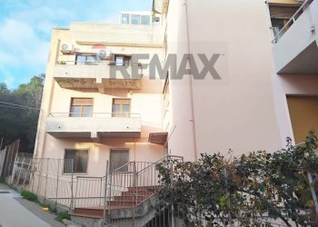Edificio all\'aperto - Attico via grattugeri
71, Messina - foto 8