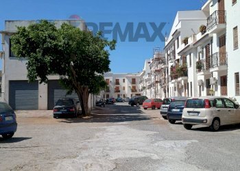 Edificio all\'aperto - Quadrilocale acqueviole
 
snc, Milazzo - foto 1