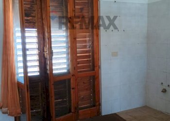 Stanza vuota - Quadrilocale acqueviole
 
snc, Milazzo - foto 17