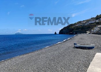 Vista dell\'acqua - Casa semi indipendente via giuseppe mazzini
 
90, Lipari - foto 16