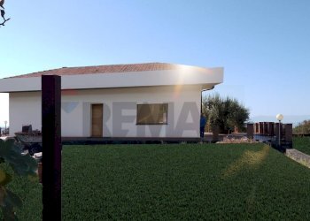 Casa all\'aperto - Villa via umberto
 
snc, San Pietro Clarenza - foto 3
