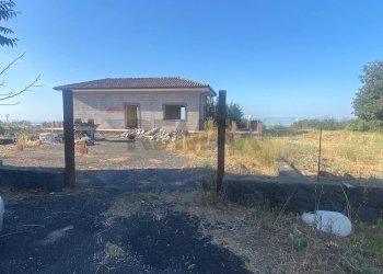 Casa all\'aperto - Villa via umberto
 
snc, San Pietro Clarenza - foto 11