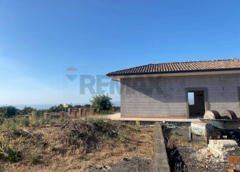 Casa all\'aperto - Villa via umberto
 
snc, San Pietro Clarenza - foto 38