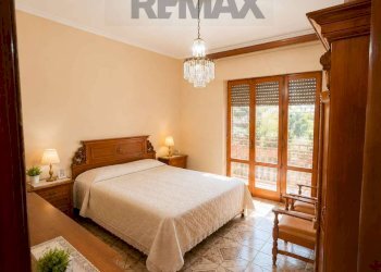 Camera / camera da letto - Appartamento via duca d'aosta
 
122, Sant'Agata di Militello - foto 7